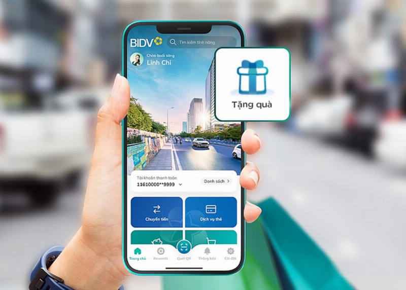 Cách trao quà khai trương tinh tế và lịch sự